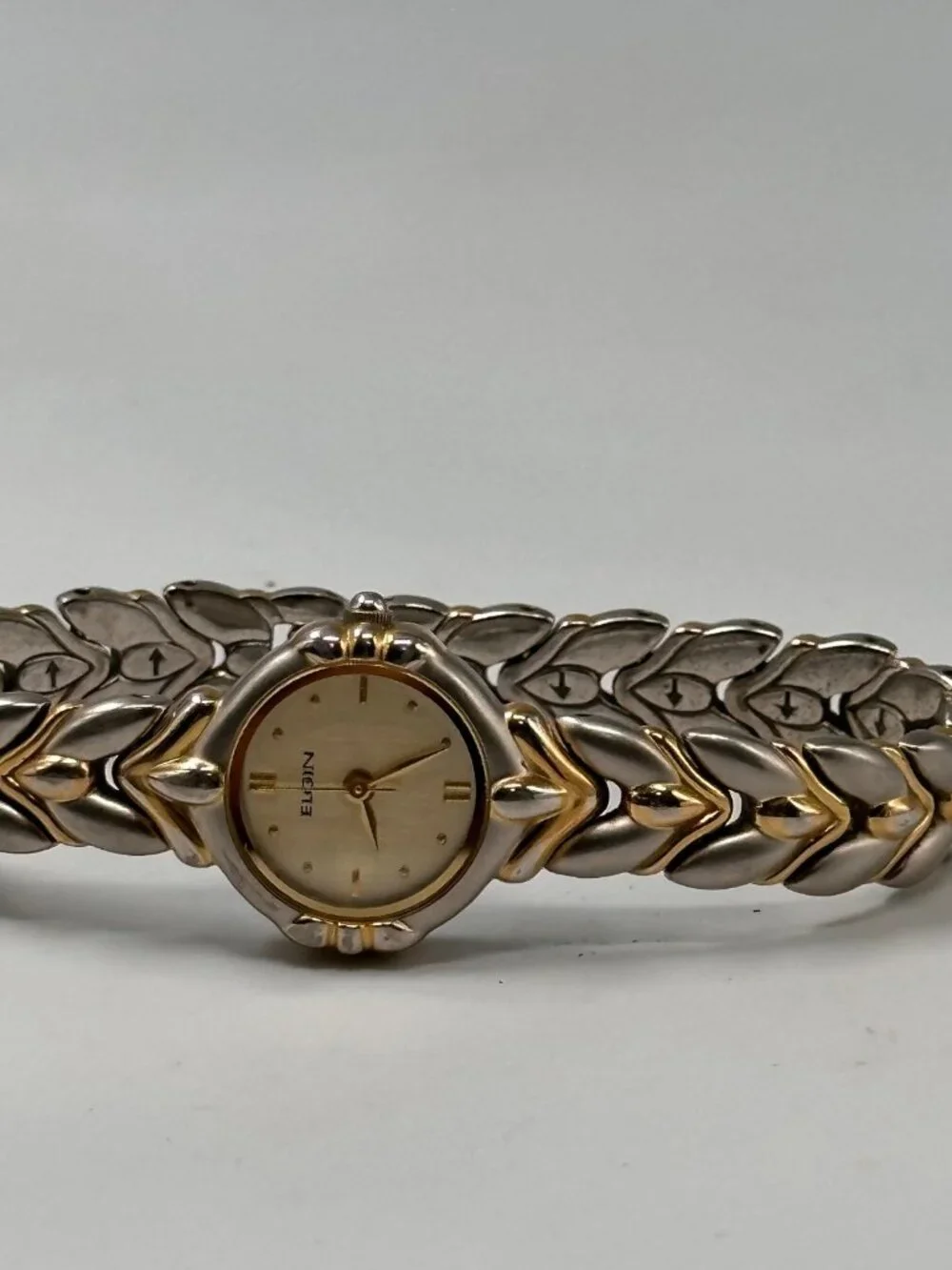 Elgin Women Watch 19mm Silver Gold Two-Tone Round Dial New Battery 6.5